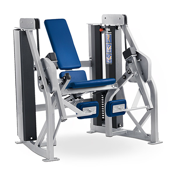  Iso-Lateral Leg Extension